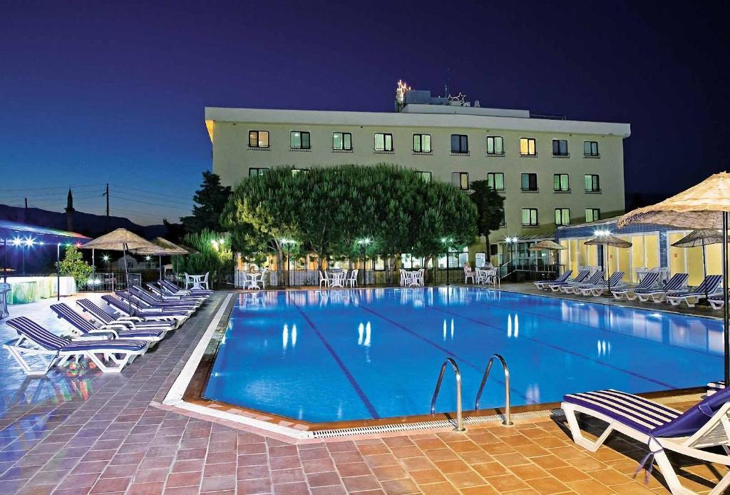 Adramis Thermal Hotel Edremit  Exterior photo